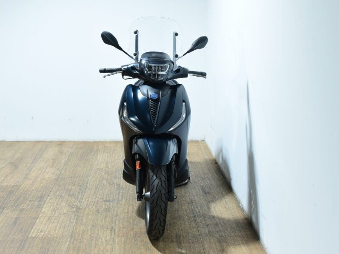 Comprar PIAGGIO BEVERLY 400 2021 de segunda mano PIAGGIO BEVERLY 400 2021 de segunda mano