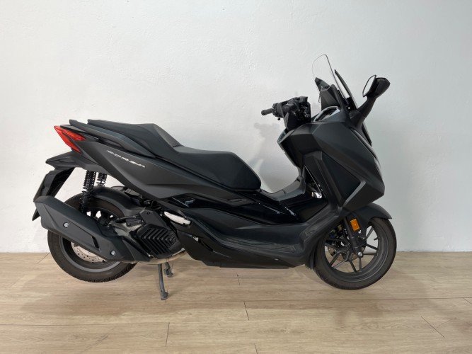 HONDA FORZA 125 IVA DEDUCIBLE 2025 de segunda mano