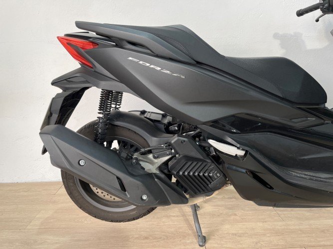 HONDA FORZA 125 IVA DEDUCIBLE 2025 de segunda mano