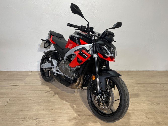 APRILIA TUONO 457 IVA DEDUCIBLE 2026 de segunda mano
