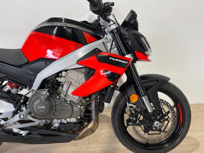 APRILIA TUONO 457 IVA DEDUCIBLE 2026 de segunda mano