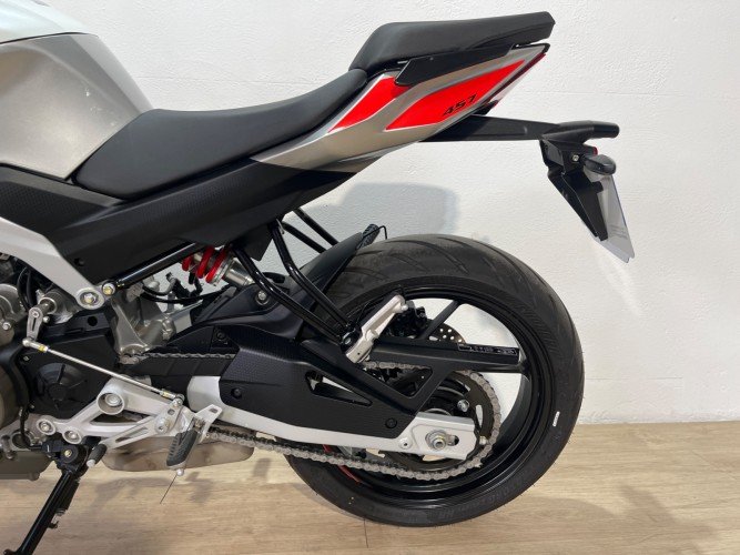 APRILIA TUONO 457 2026 de segunda mano