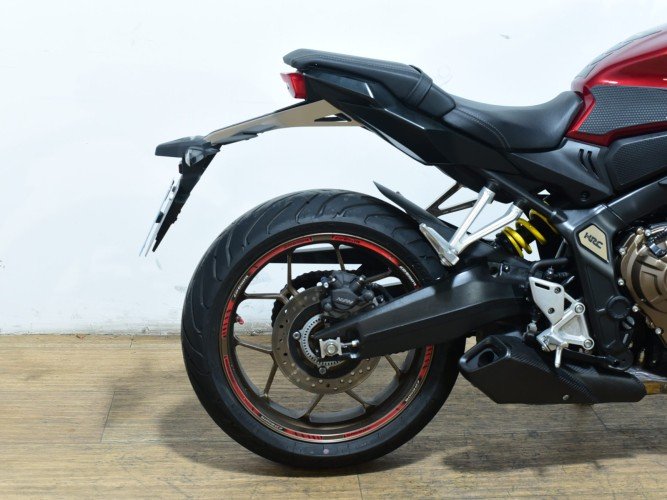 Comprar HONDA CB 650 R 2021 de segunda mano HONDA CB 650 R 2021 de segunda mano