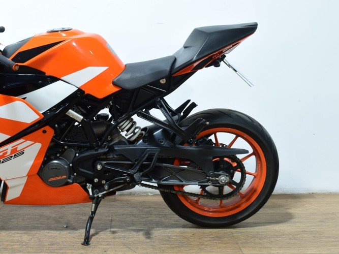 Comprar KTM RC 125 2021 de segunda mano KTM RC 125 2021 de segunda mano