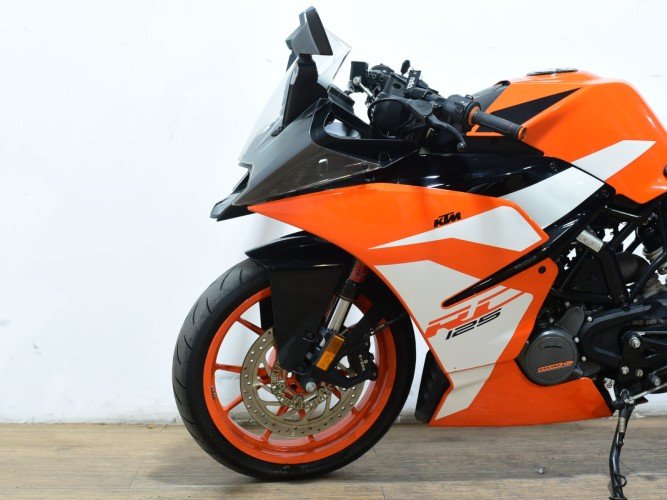 Comprar KTM RC 125 2021 de segunda mano KTM RC 125 2021 de segunda mano