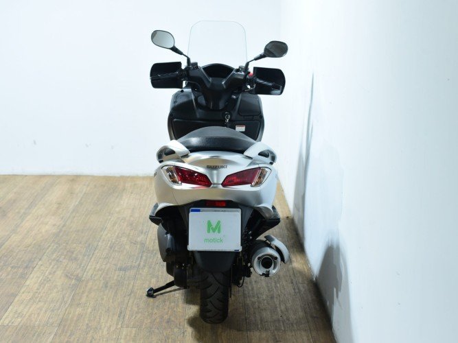 Comprar SUZUKI BURGMAN 125 2018 de segunda mano SUZUKI BURGMAN 125 2018 de segunda mano