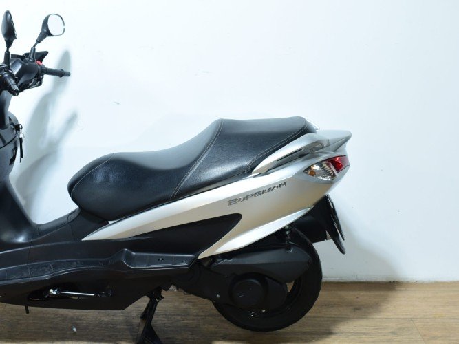 Comprar SUZUKI BURGMAN 125 2018 de segunda mano SUZUKI BURGMAN 125 2018 de segunda mano