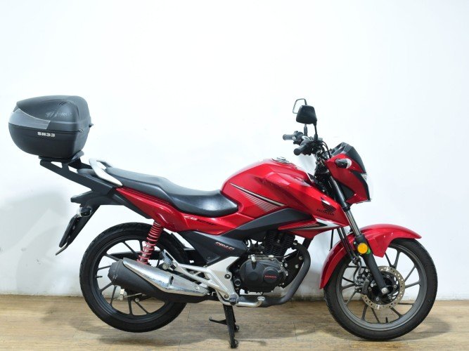 HONDA CB 125 F (TOP CASE) 2019 de segunda mano