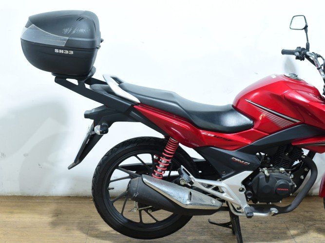 HONDA CB 125 F (TOP CASE) 2019 de segunda mano