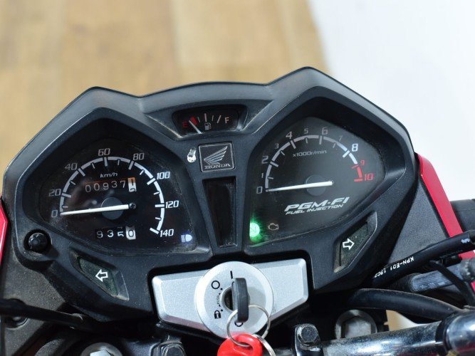 HONDA CB 125 F (TOP CASE) 2019 de segunda mano