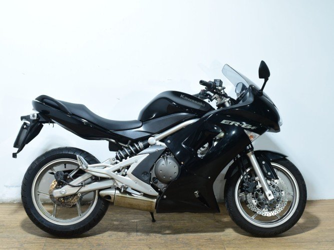Comprar KAWASAKI ER 6F (A2 25KW) 2008 de segunda mano KAWASAKI ER 6F (A2 25KW) 2008 de segunda mano