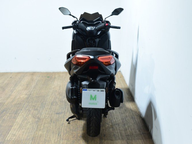 YAMAHA XMAX 300 IRON MAX 2019 de segunda mano