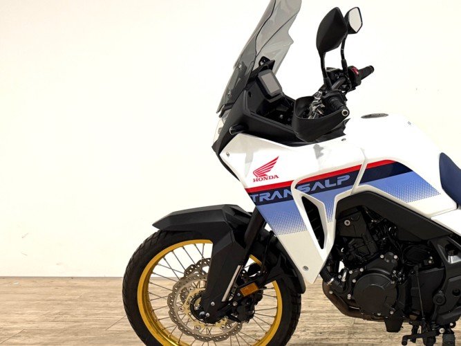 HONDA XL750 TRANSALP (A2) 2024 de segunda mano
