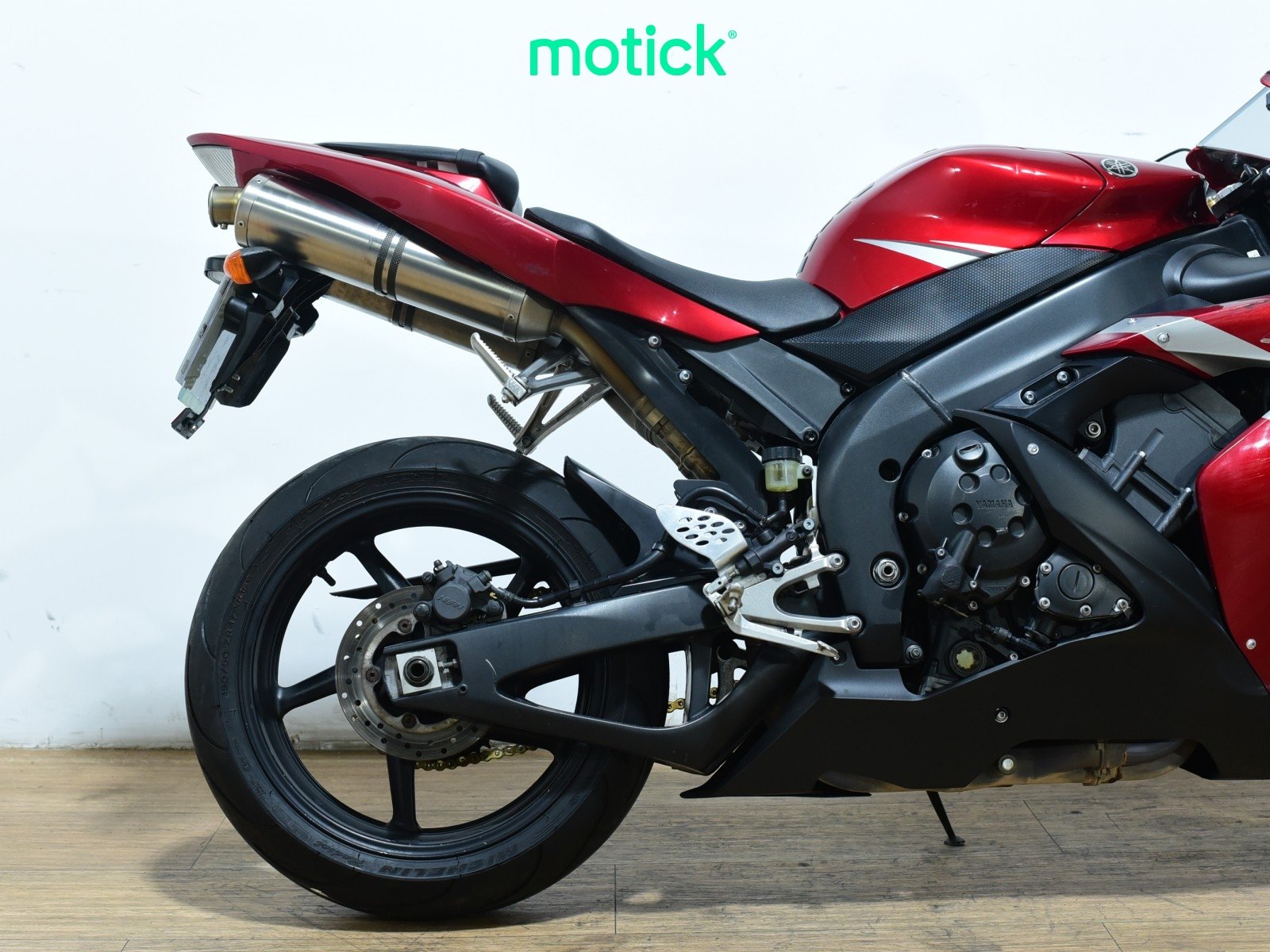 YAMAHA YZF R1