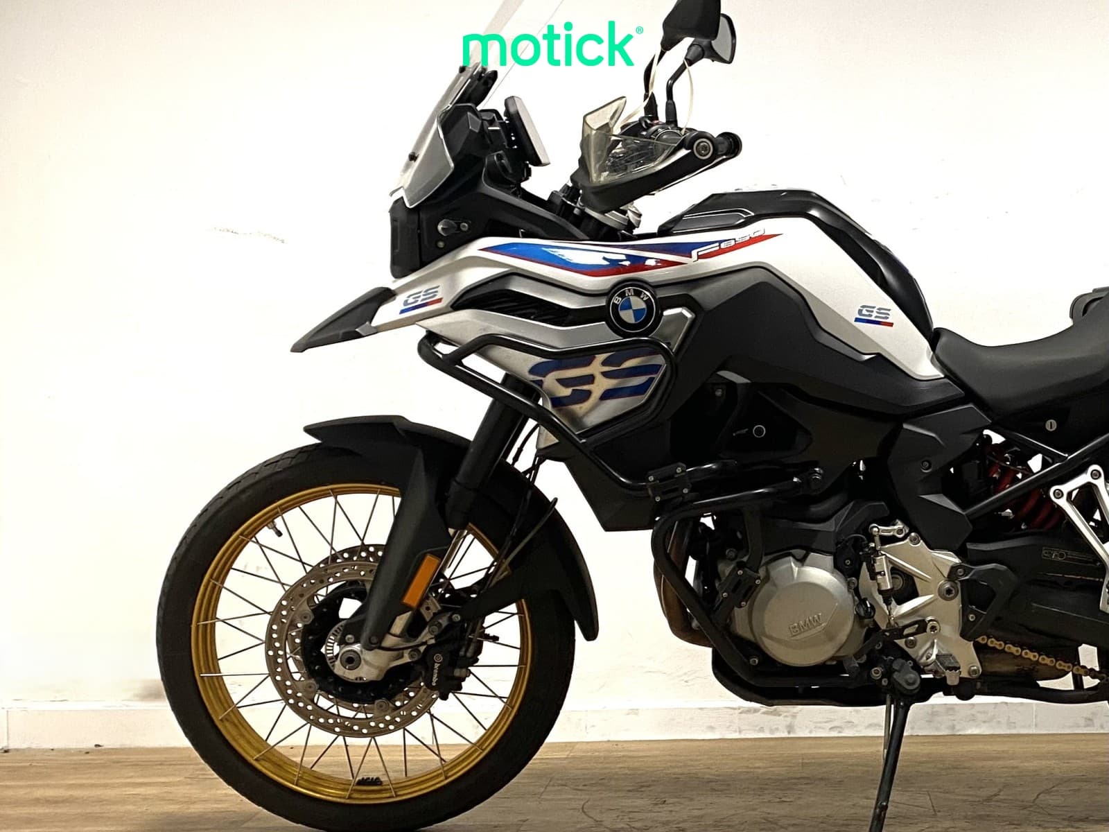 BMW F 850 GS (3 PAQUETES + 2 MALETAS)