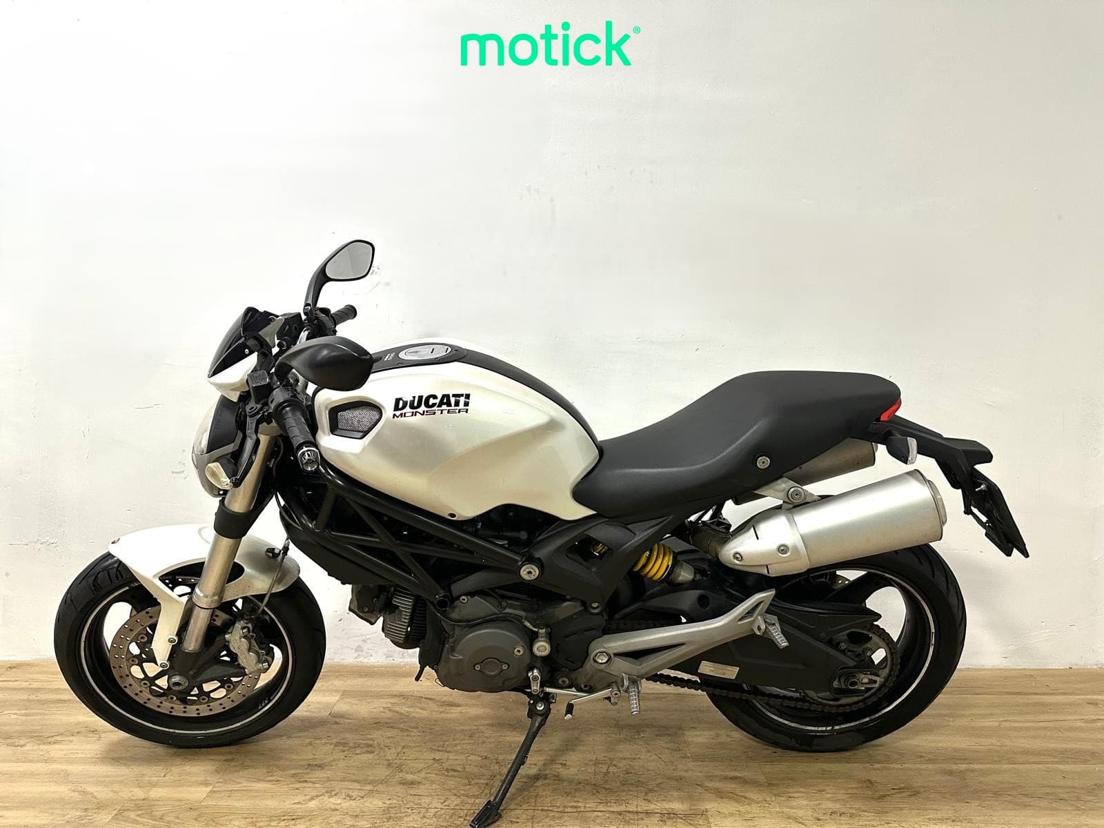 DUCATI MONSTER 696 (A)