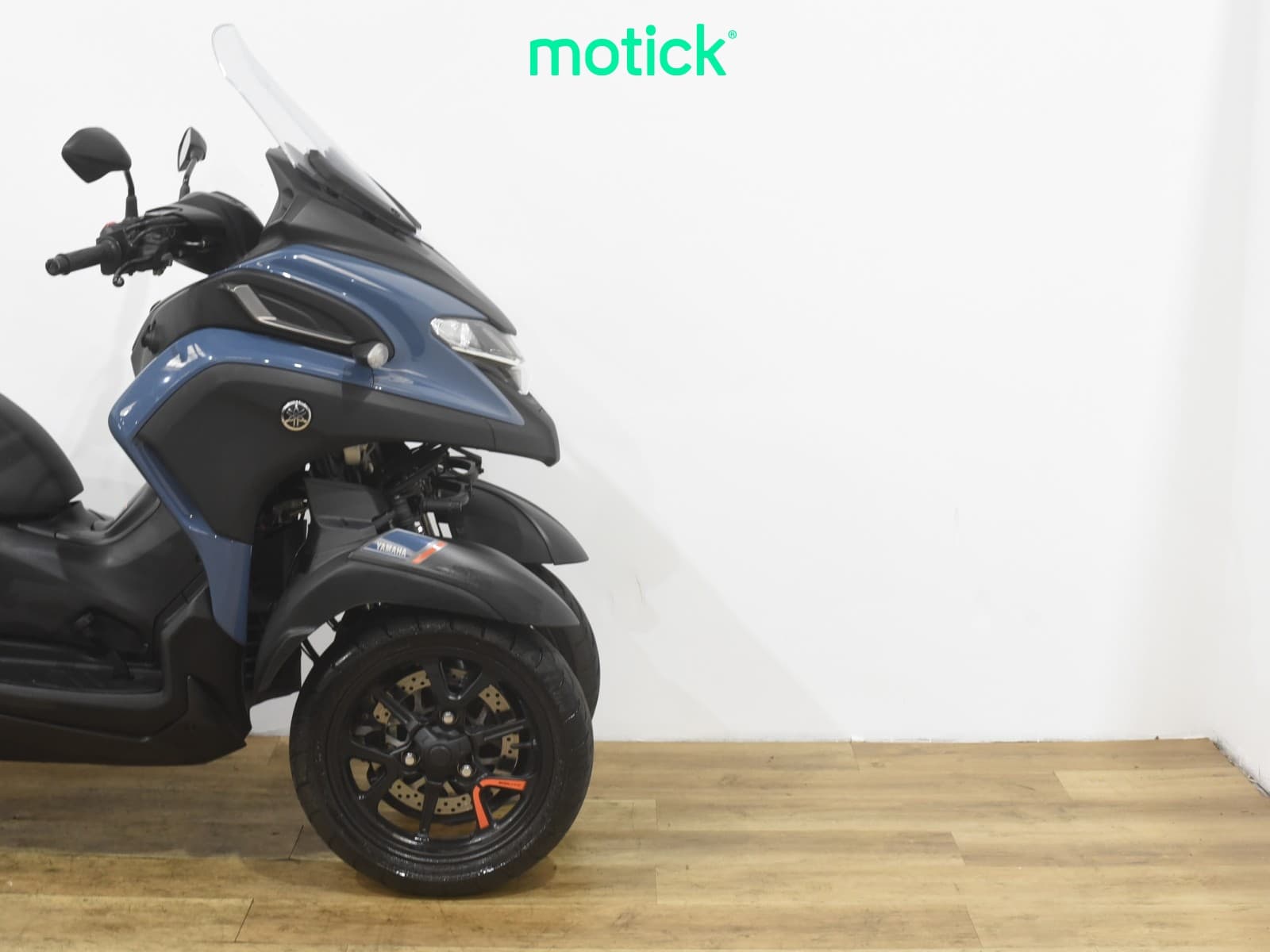 YAMAHA TRICITY 300