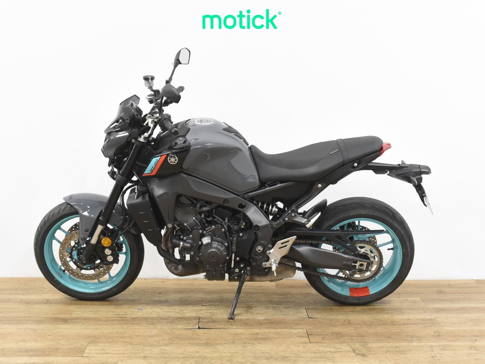 YAMAHA MT-09 (A2)