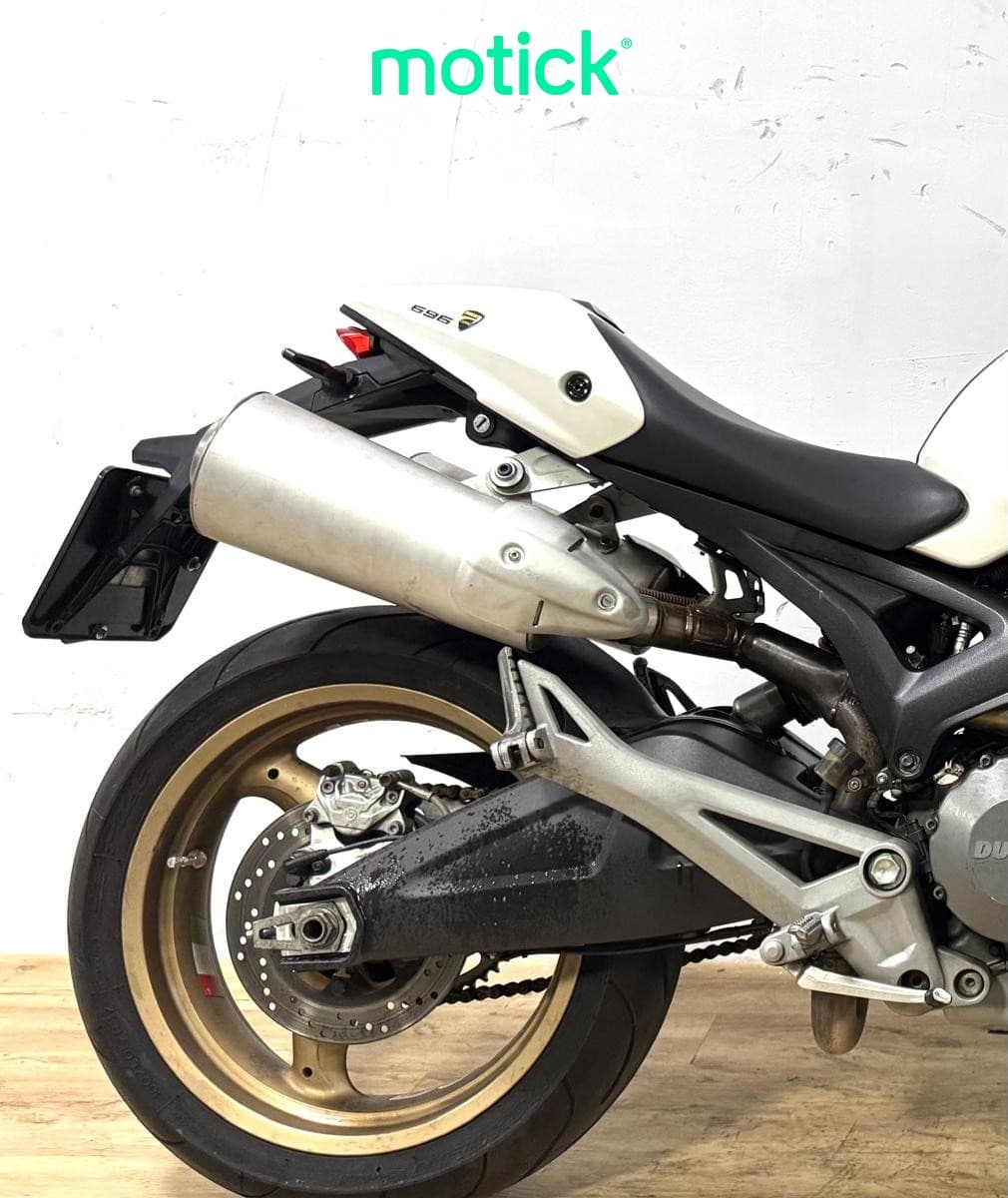 DUCATI MONSTER 696 (A2)