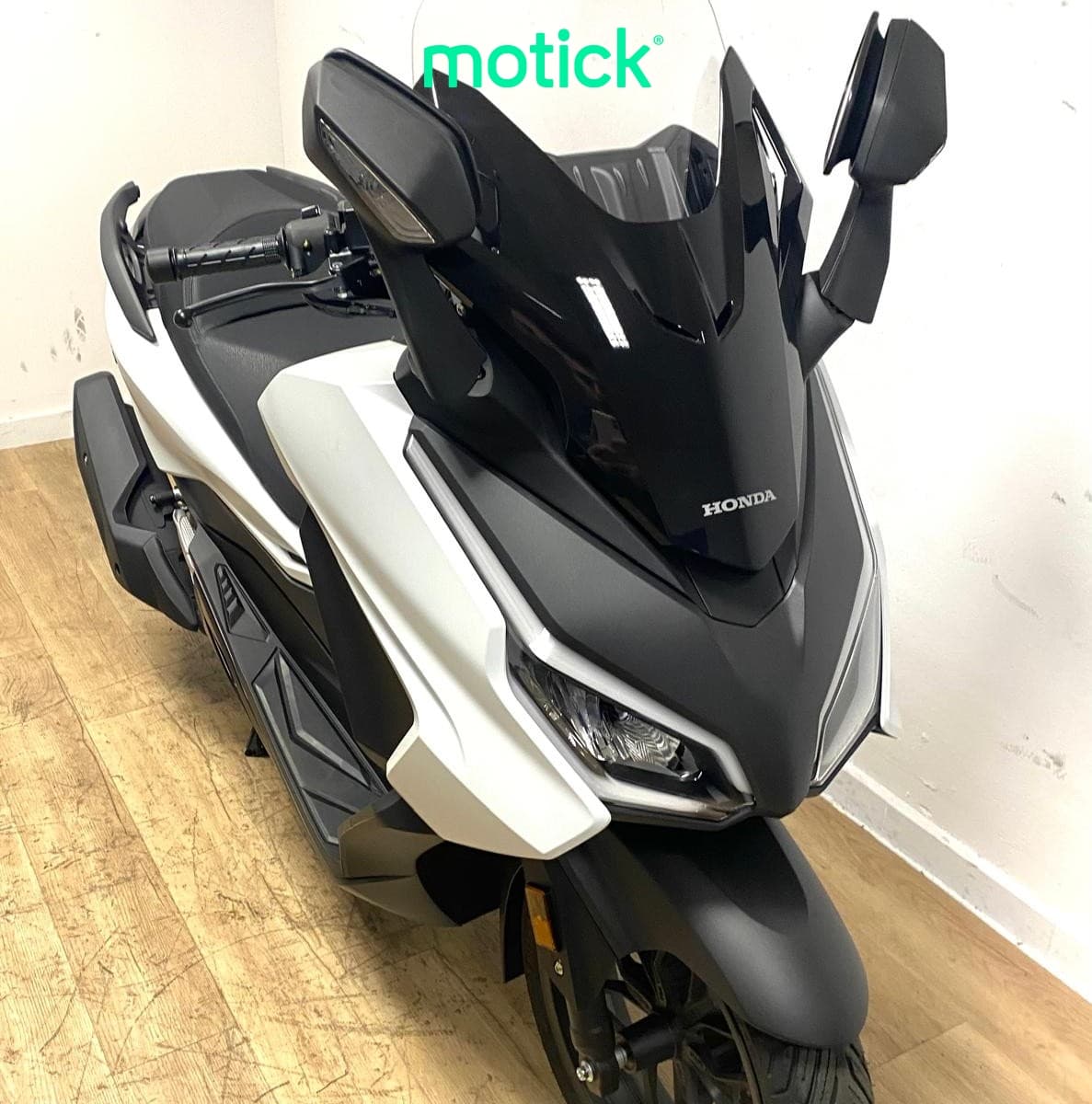 HONDA FORZA 125 (IVA DEDUCIBLE)