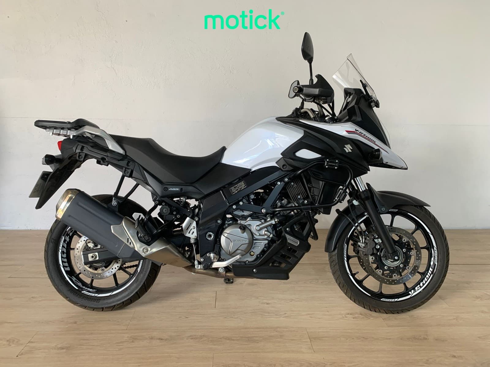 SUZUKI V STROM 650