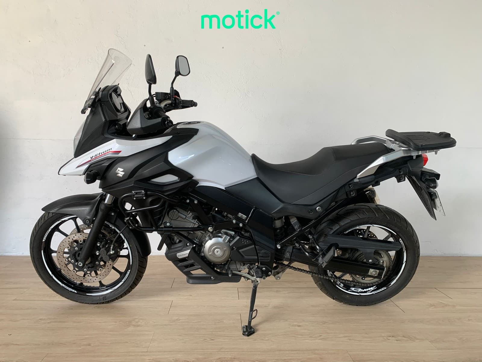 SUZUKI V STROM 650