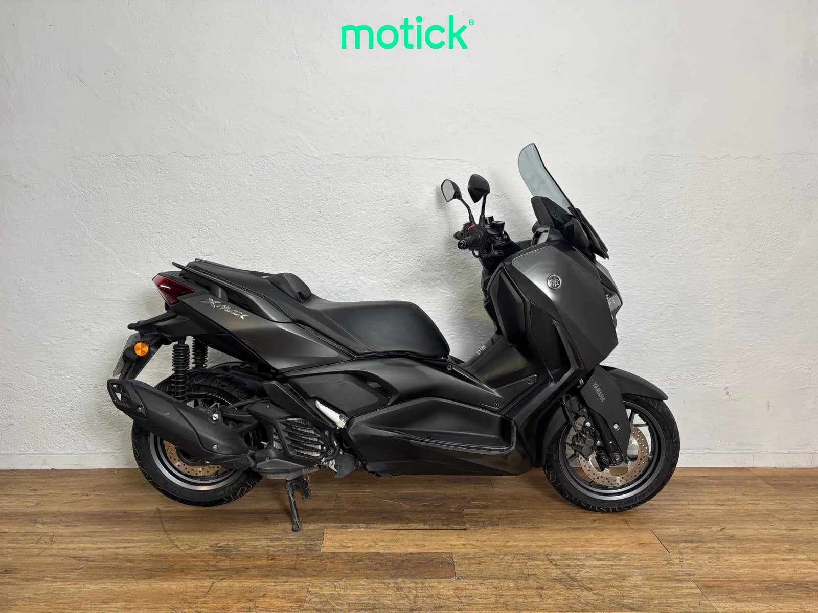 YAMAHA XMAX 125