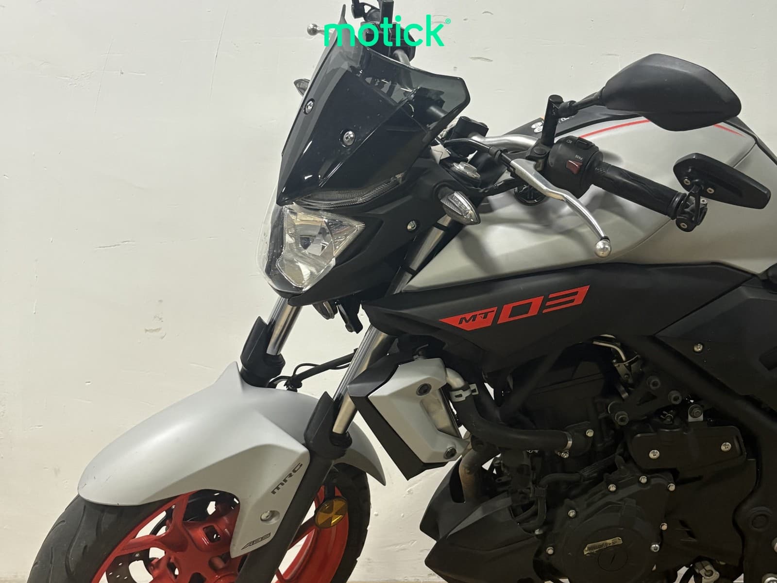 YAMAHA MT-03