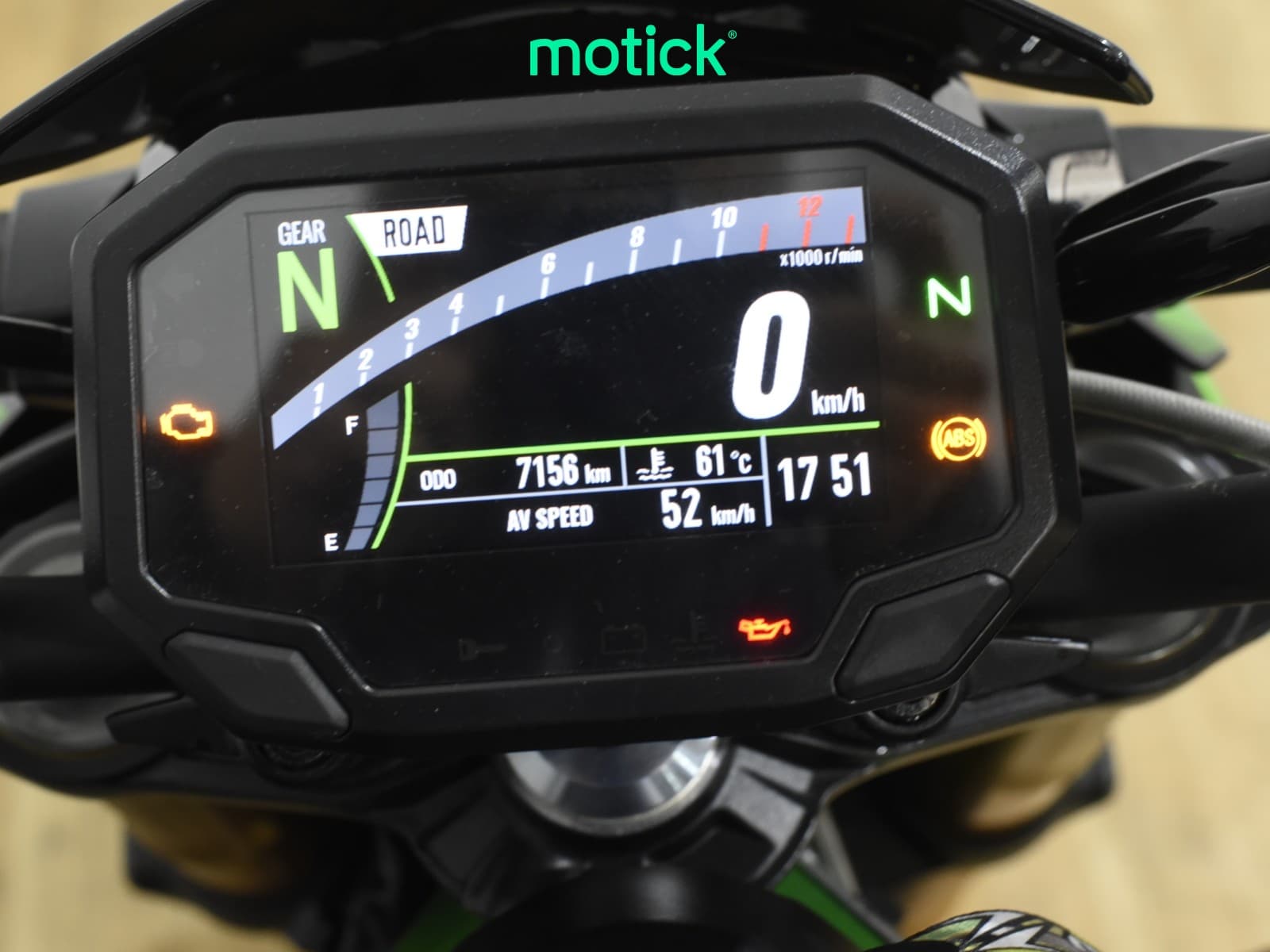 KAWASAKI Z 900 (FULL)