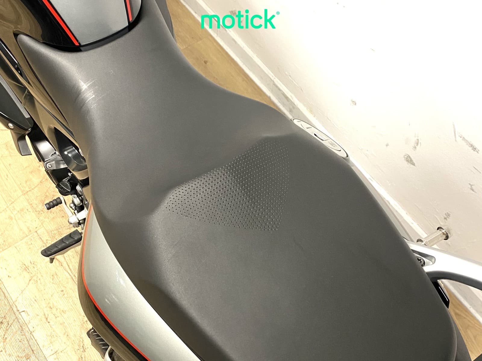 BMW F 800 GT (IVA DEDUCIBLE) (3 MALETAS)