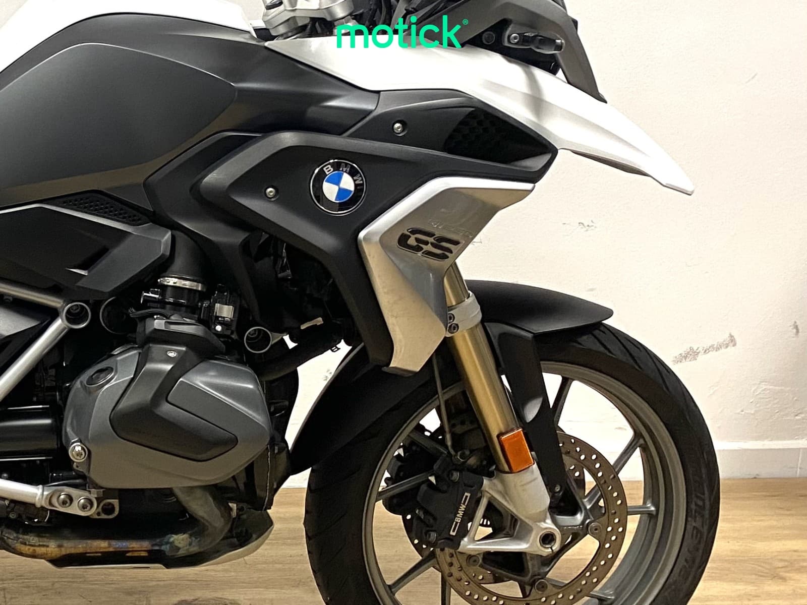 BMW R 1250 GS (3 MALETAS)