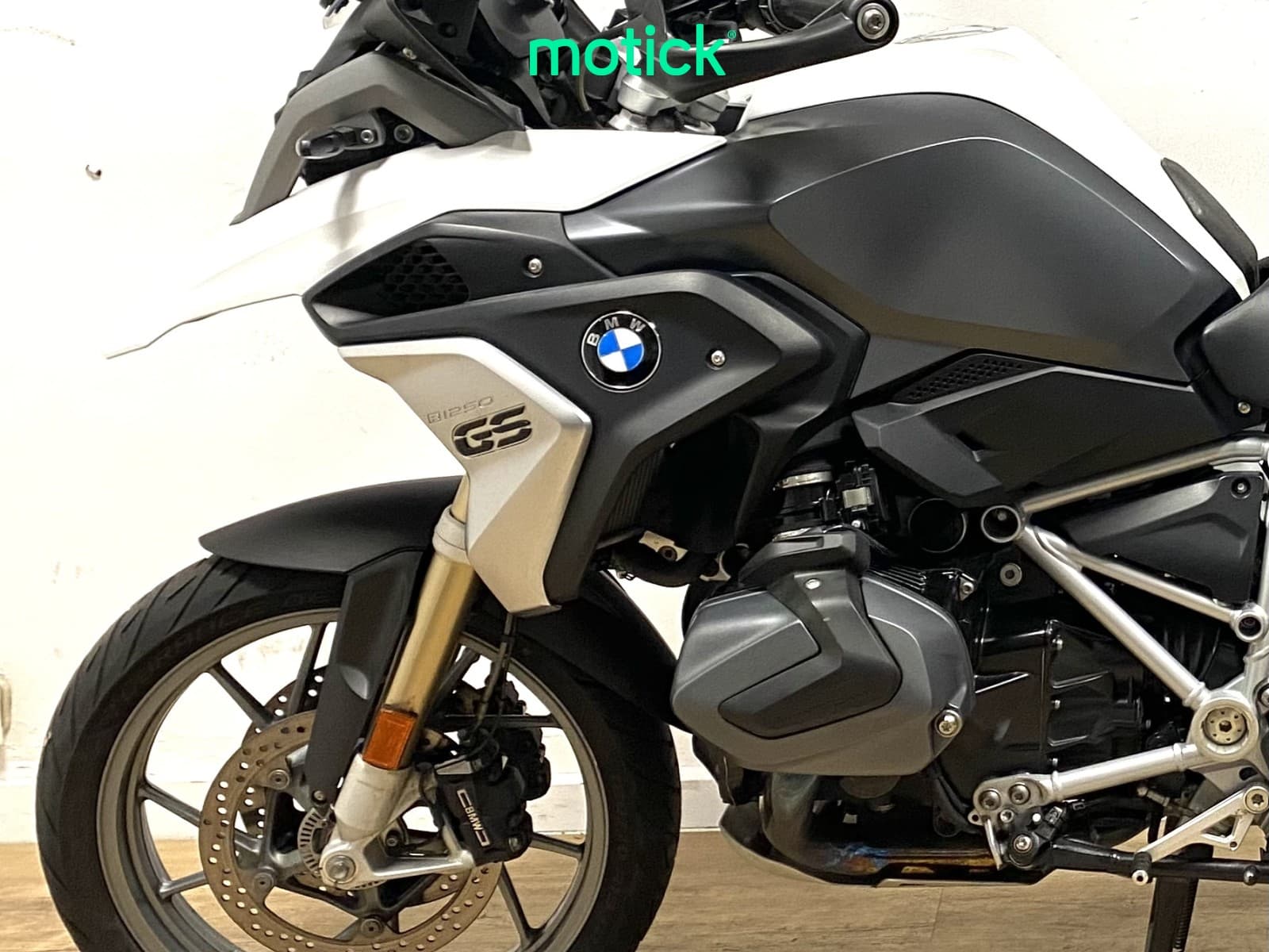 BMW R 1250 GS (3 MALETAS)