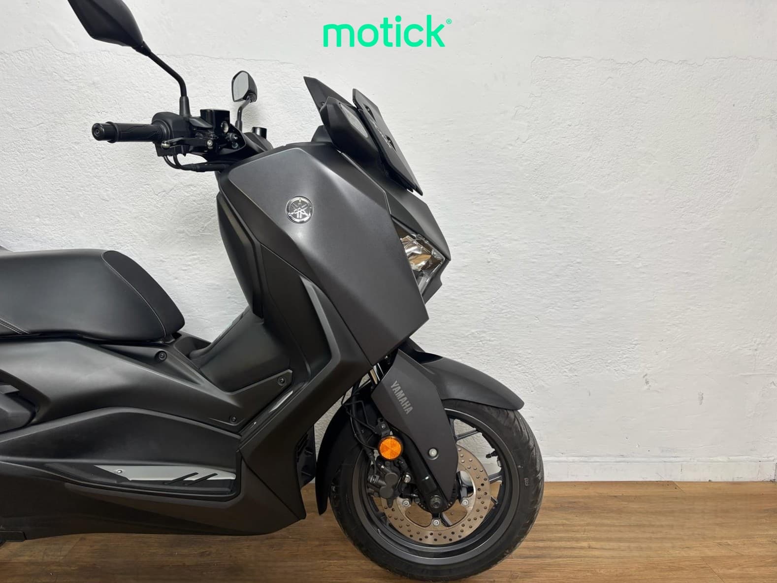 YAMAHA XMAX 125