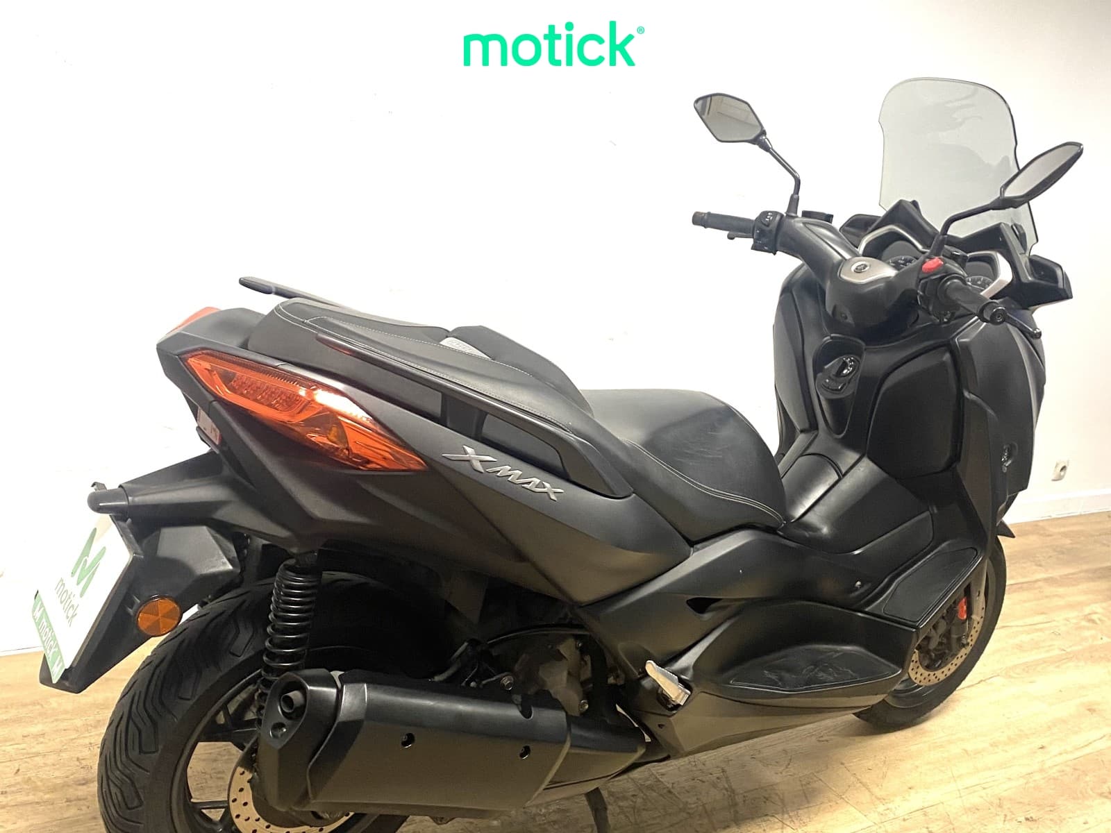 YAMAHA XMAX 300