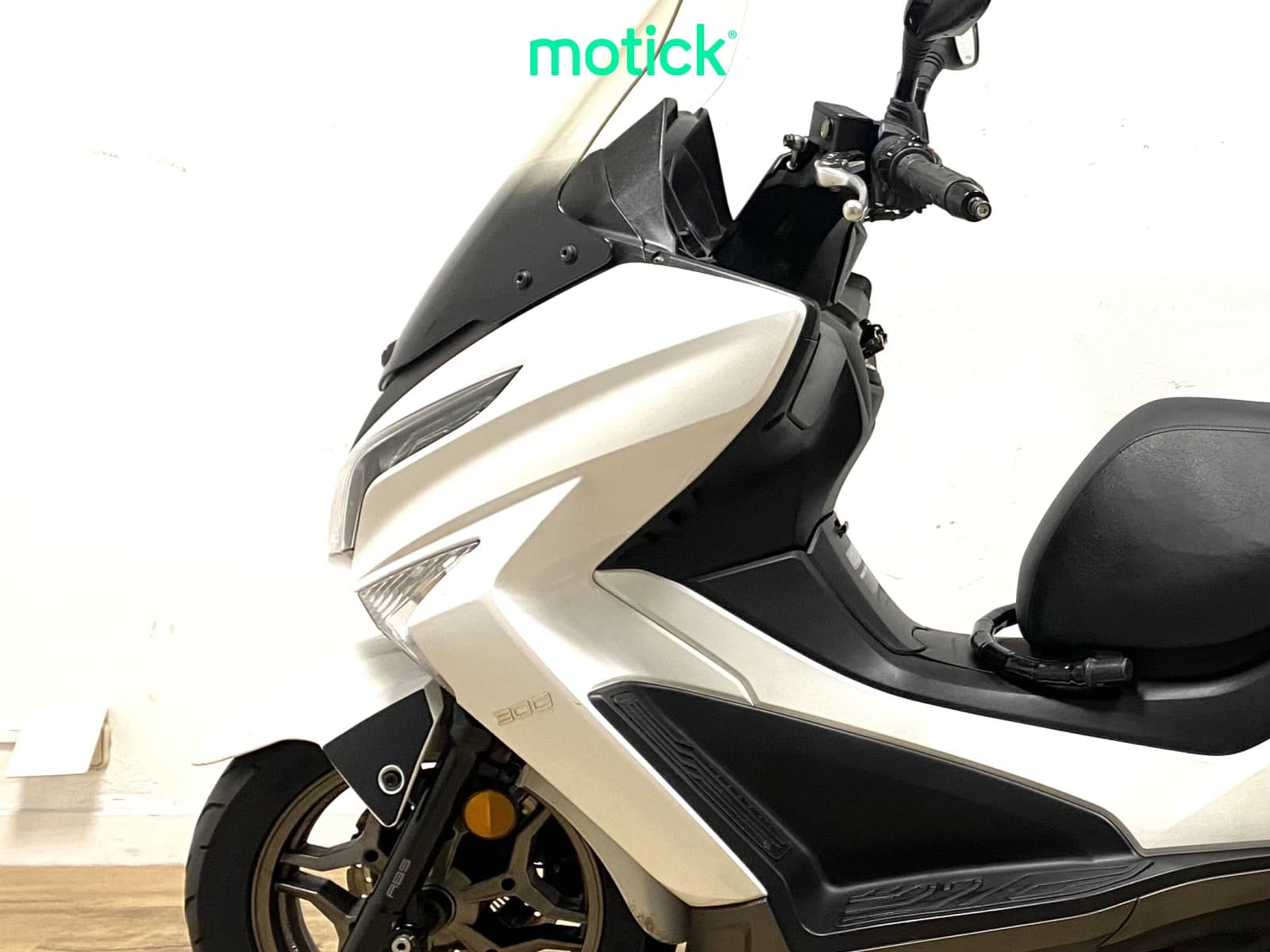 KYMCO GRAND DINK 300