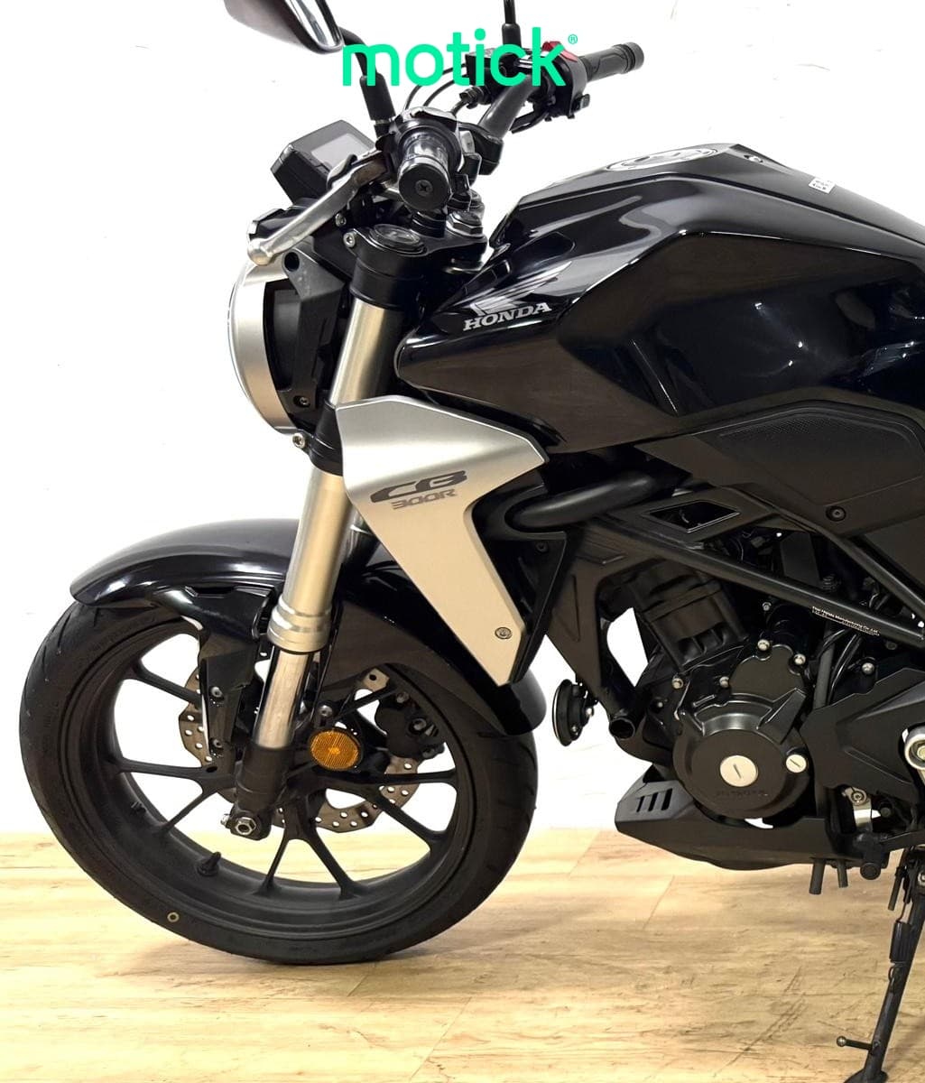 HONDA CB 300 R