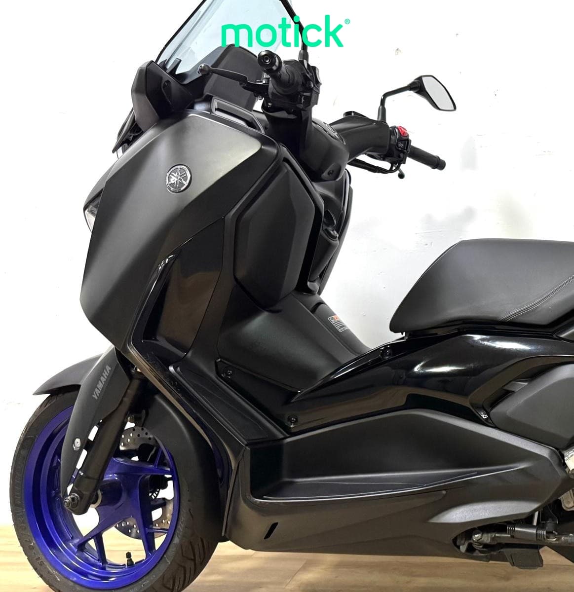 YAMAHA XMAX 125