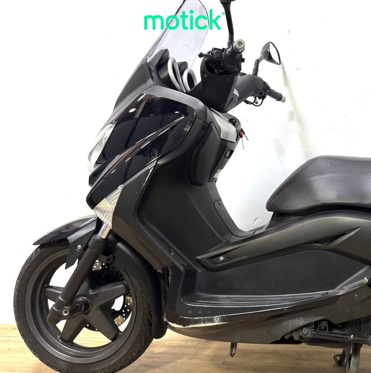 YAMAHA XMAX 125