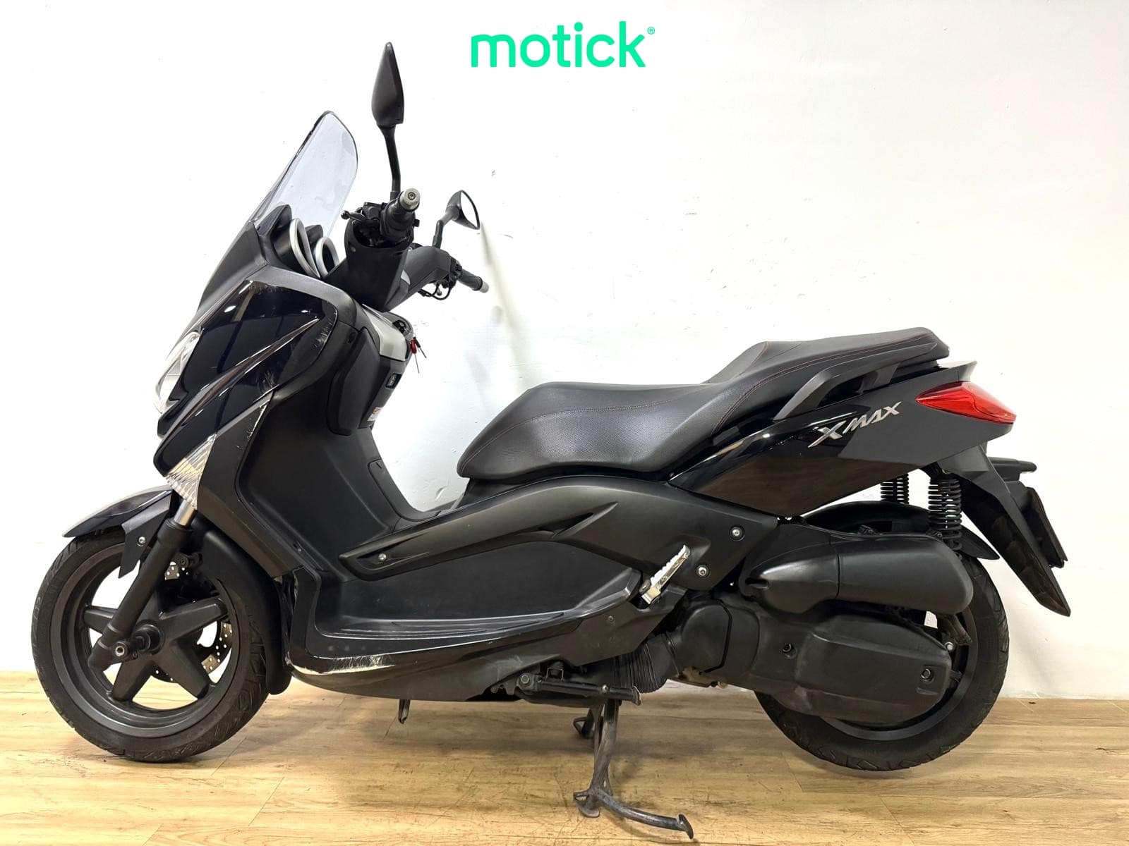 YAMAHA XMAX 125