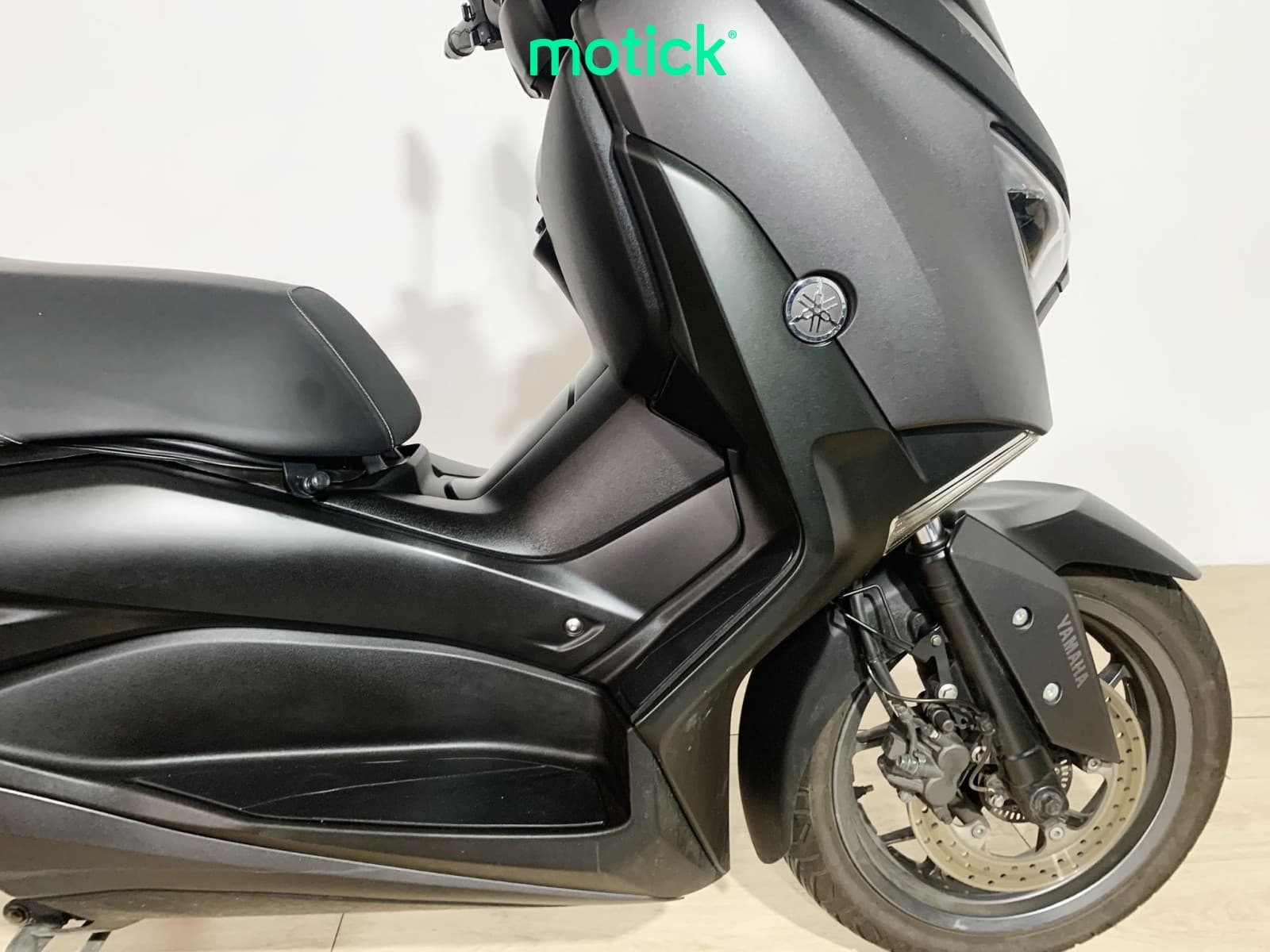 YAMAHA XMAX 300