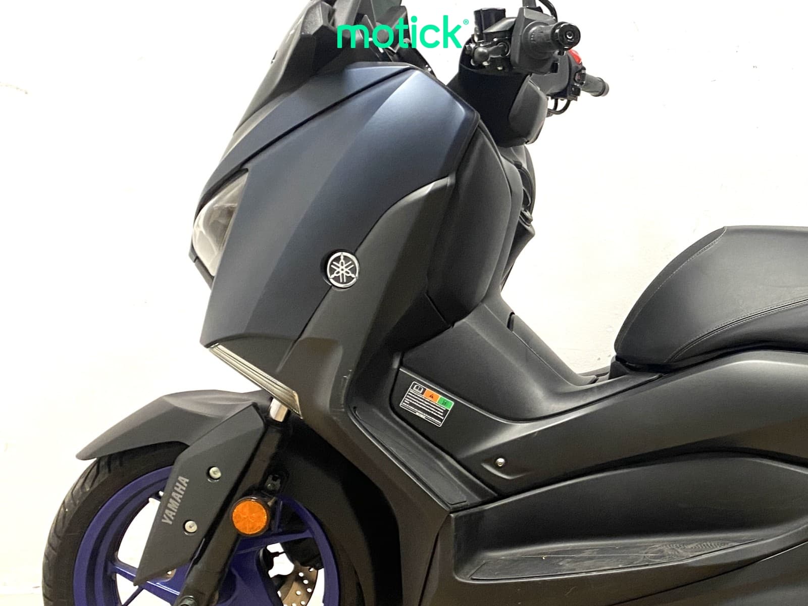 YAMAHA XMAX 125