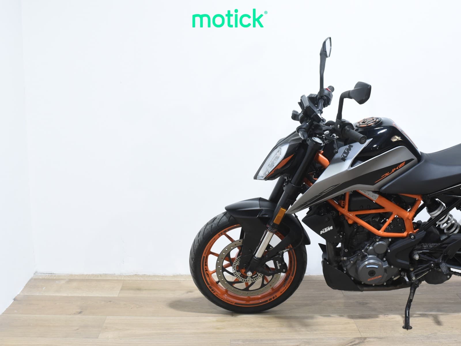 KTM DUKE 390