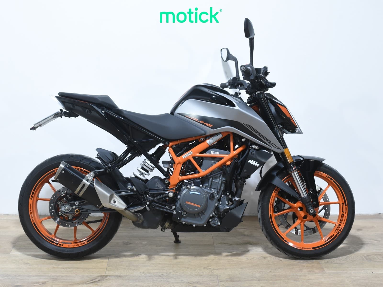 KTM DUKE 390