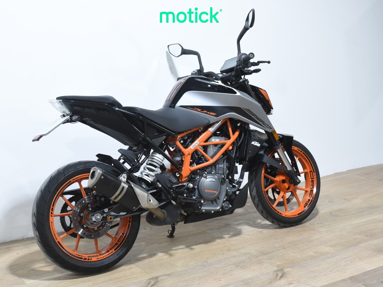 KTM DUKE 390