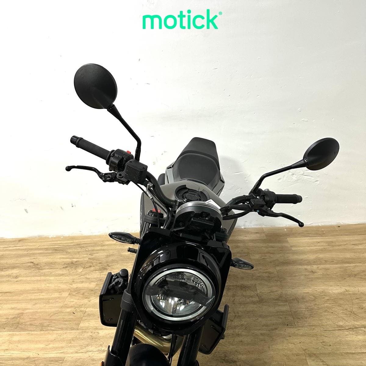 HUSQVARNA SVARTPILEN 701 (A)