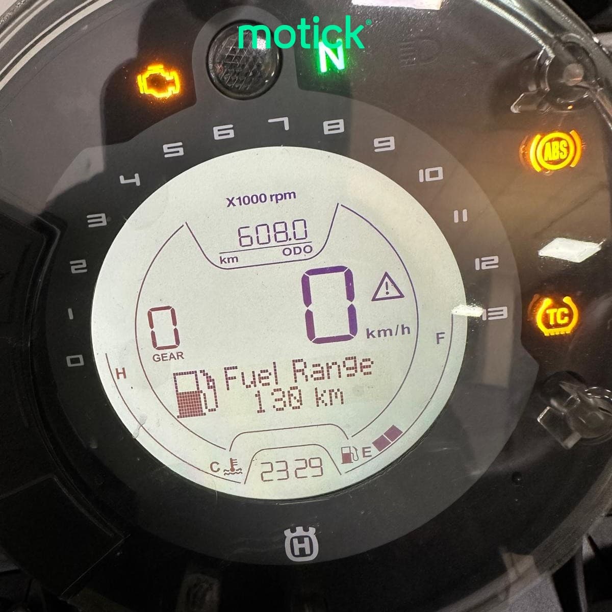 HUSQVARNA SVARTPILEN 701 (A)