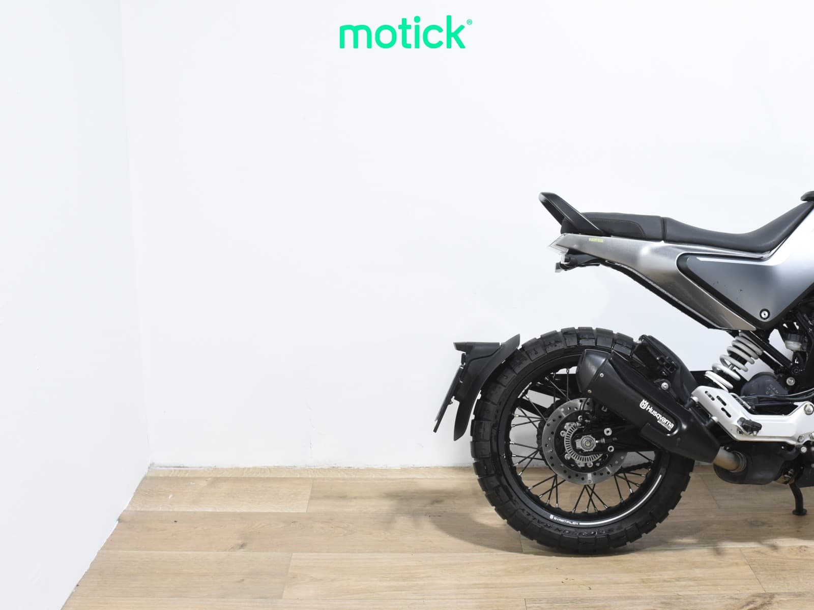 HUSQVARNA SVARTPILEN 125