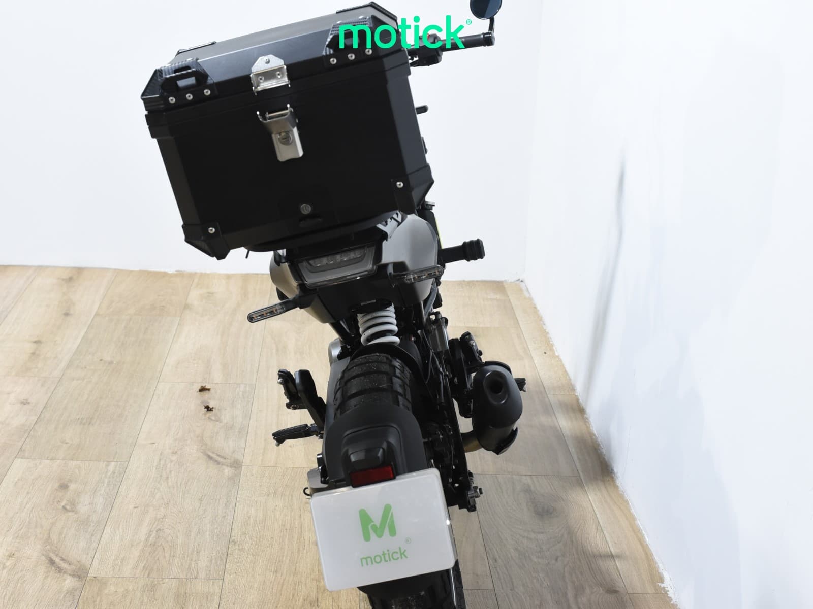 HUSQVARNA SVARTPILEN 125