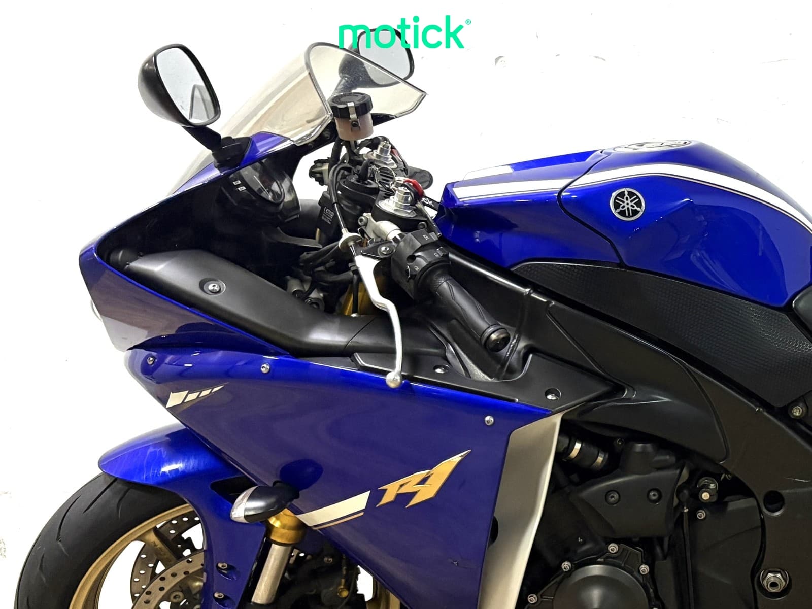 YAMAHA YZF R1