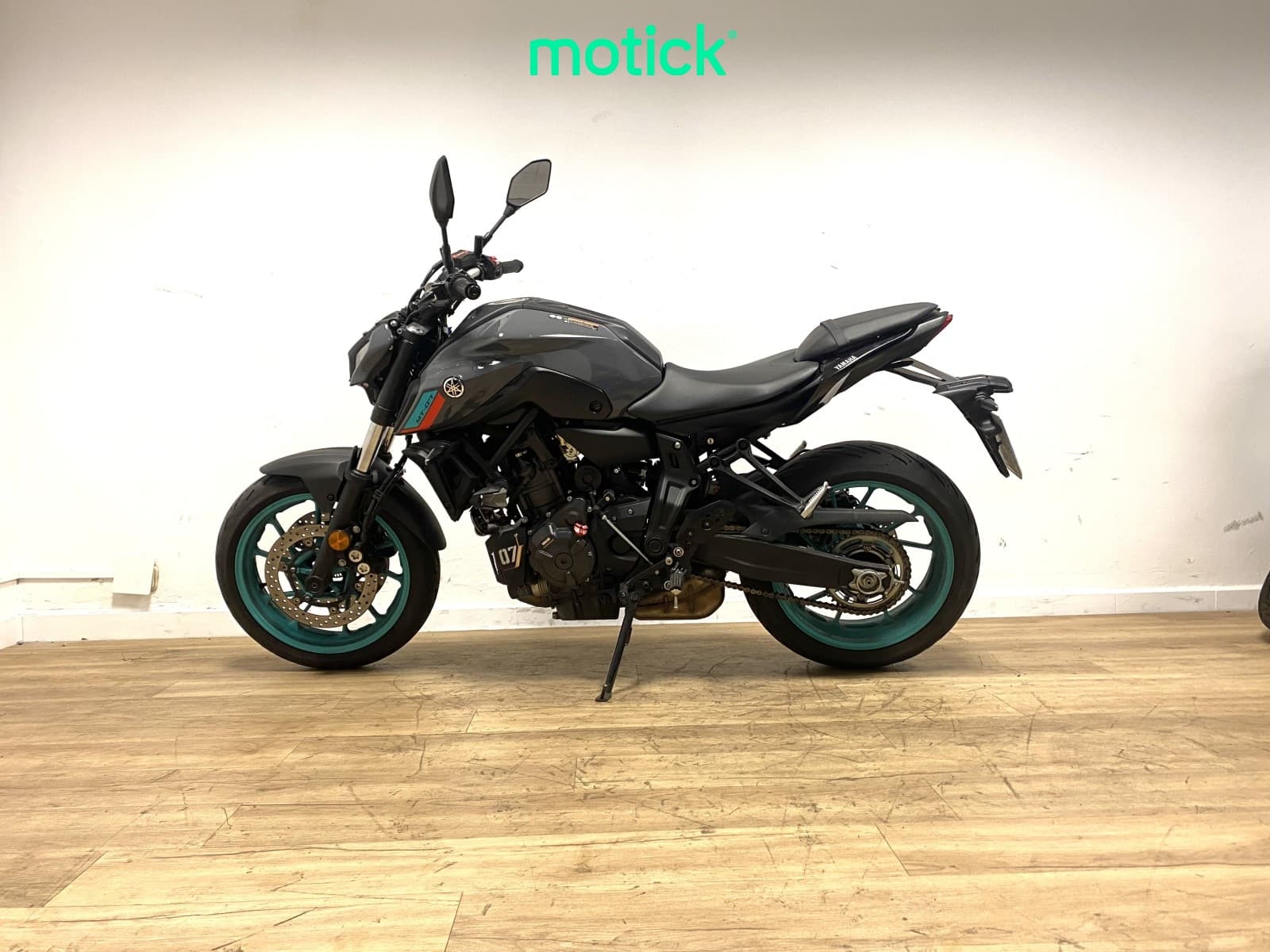 YAMAHA MT-07